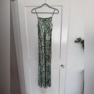 Floral green maxi dress!